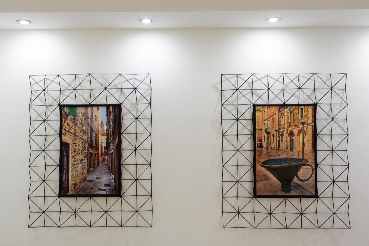 Guest House Teatrin Split Bagian luar foto