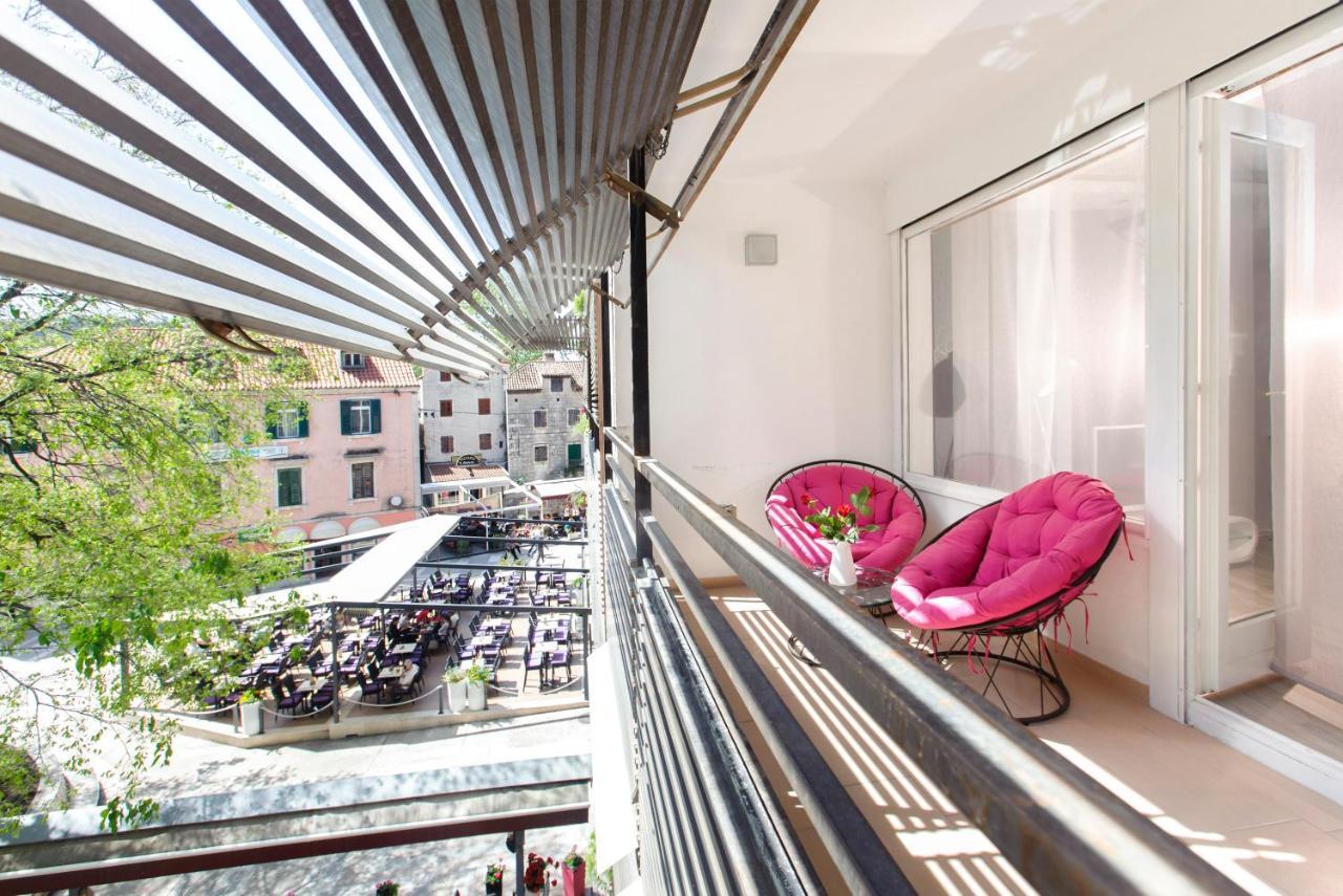 Guest House Teatrin Split Bagian luar foto